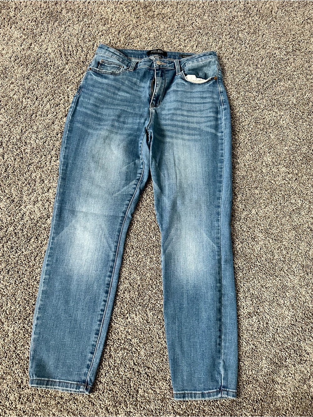 Judy Blue Light-Medium Blue Straight Leg Jeans